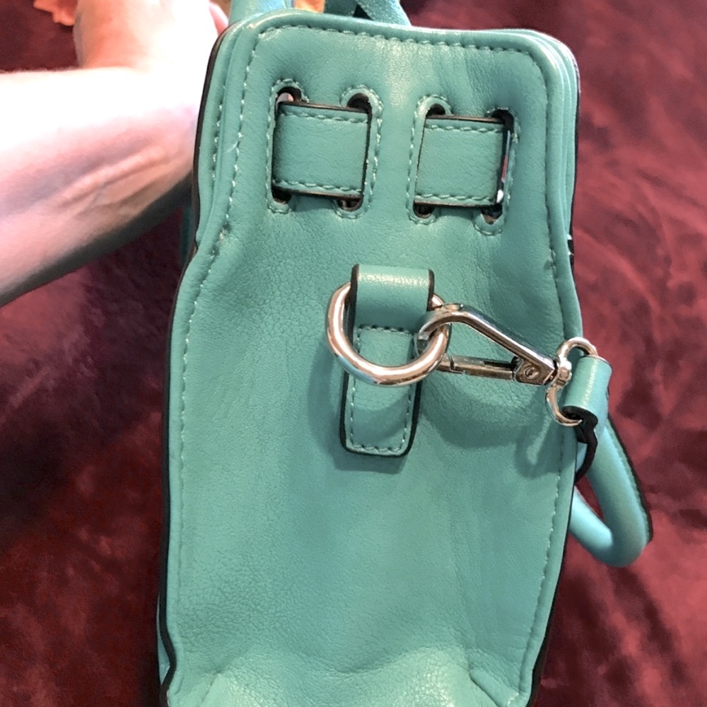 Charming Charlie Turquoise Small to Medium Shoulder Bag Handbag - Picture 3 of 7